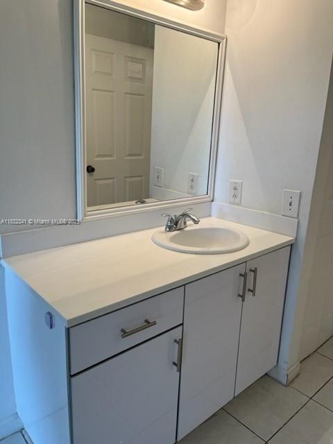 Building Photo - 9999 Summerbreeze Dr