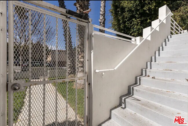 Building Photo - 1823 20th St