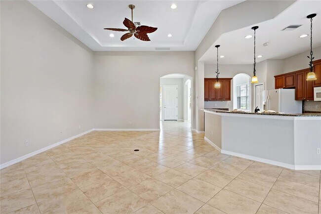 Building Photo - 134 Savona Way