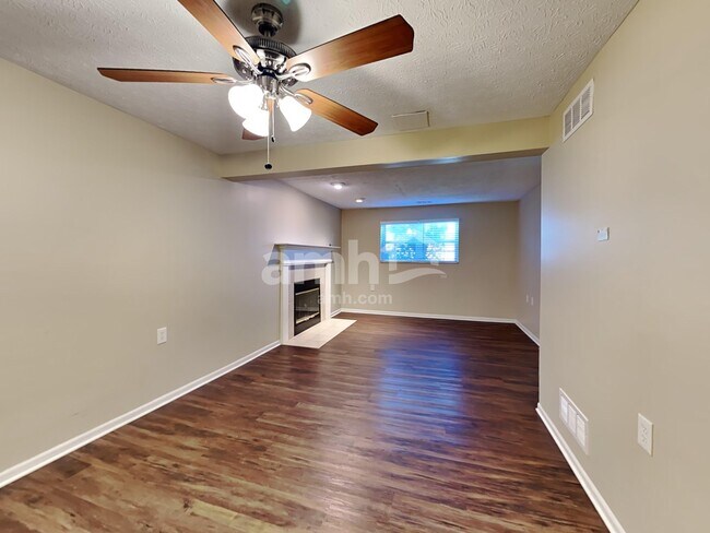 Building Photo - 2175 Maribeth Pl