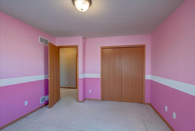 Building Photo - 7033 Rockstream Dr