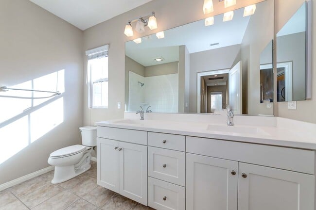 Building Photo - 63 Waterleaf