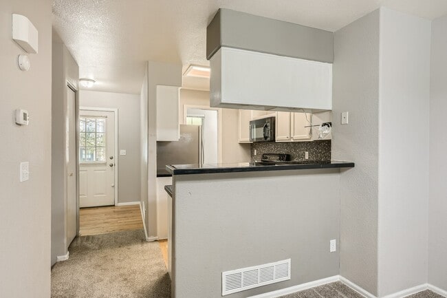 Building Photo - 8256 S Fillmore Way