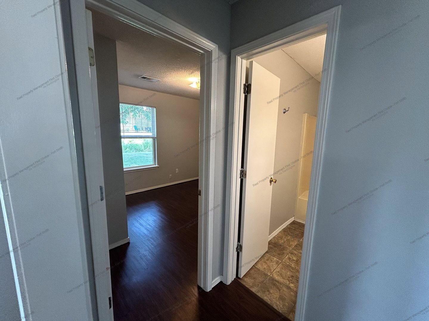 Building Photo - 1911 Whippoorwill Dr