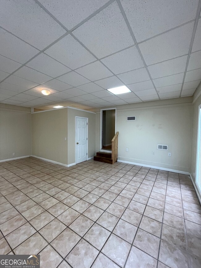 Building Photo - 81 Abbotsford Dr