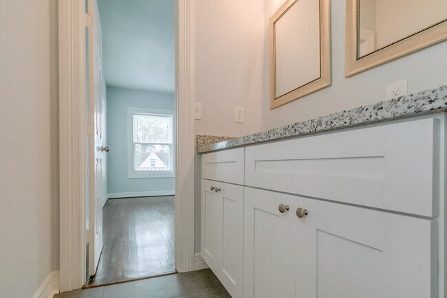 Building Photo - 3321 Charleston St