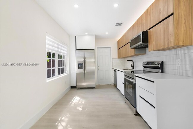 Building Photo - 212 NW 103rd St