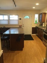 Building Photo - 1521 Bonnie Brae Pl