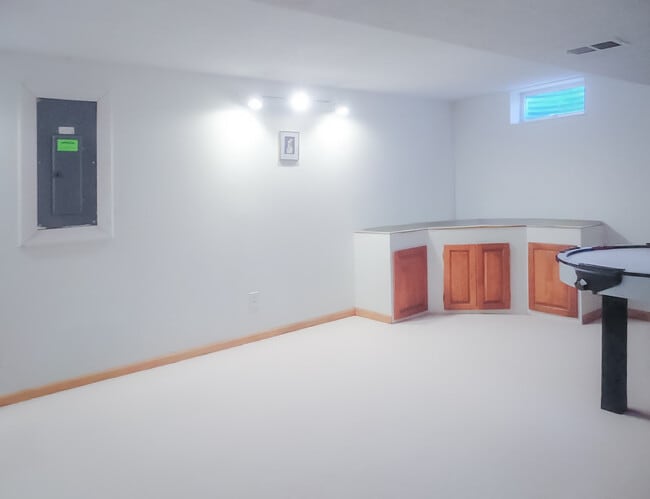 Building Photo - 6136 Brigids Close Dr