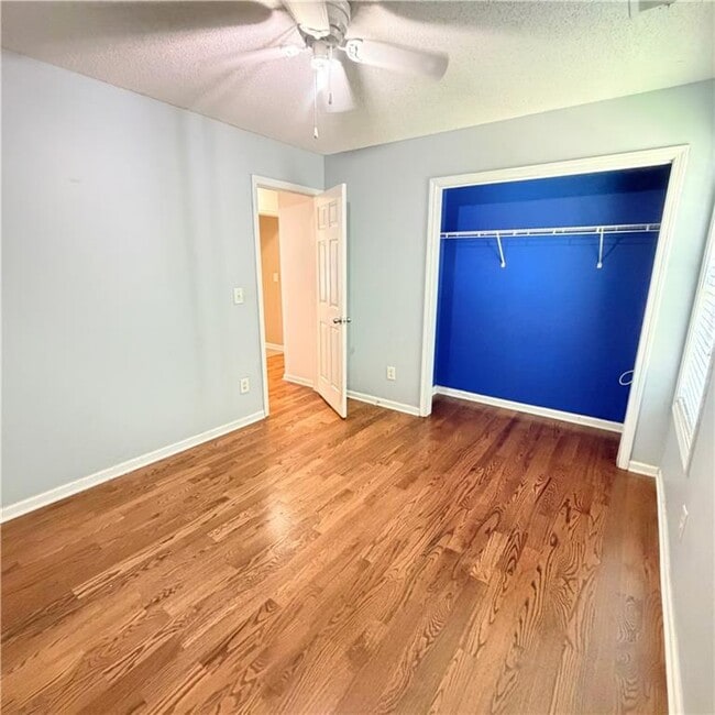 Building Photo - 153 Greystone Cir