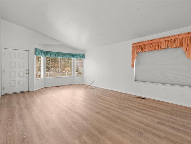 Building Photo - 6165 Greenbrook Dr