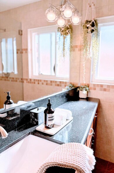 Building Photo - 14287 Minorca Cove