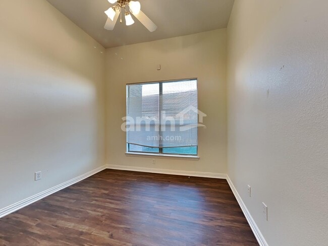 Building Photo - 1831 Leann Ln