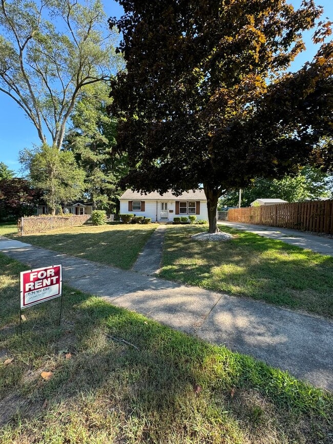 Building Photo - Charming 2-Bedroom, 1-Bathroom Home – $1,195/Month | 1,068 Sq. Ft.