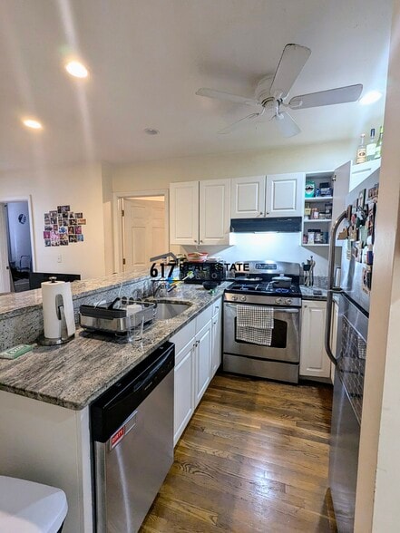 Building Photo - 66 Egmont St