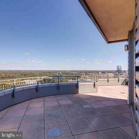 Building Photo - 8220 Crestwood Heights Dr