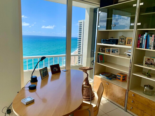 Building Photo - 5540 N Ocean Dr