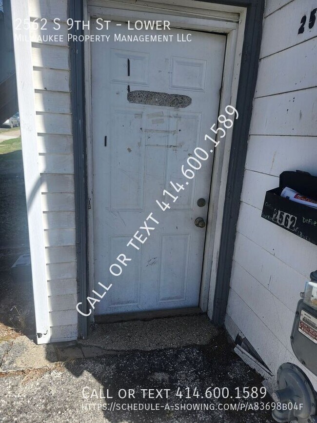 Building Photo - 2562 S 9th St