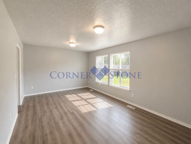 Building Photo - Bright & Open 3-Bedroom Home with 3-Car Garage & Fully Fenced Backyard