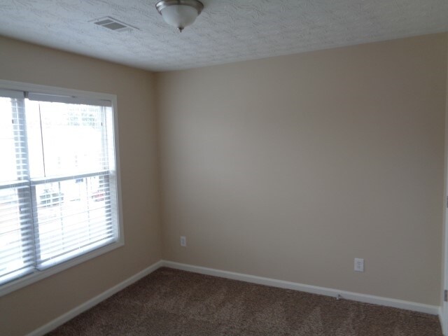 Building Photo - 1390 Brisbane Dr