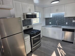 Building Photo - 35 Buffalo St