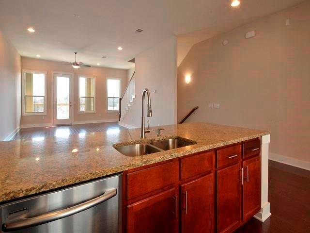 Building Photo - 2520 Bluebonnet Ln
