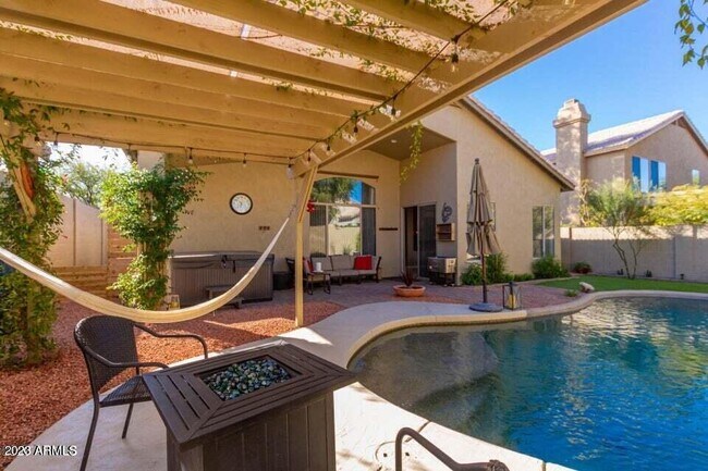 Building Photo - 7514 E Wingspan Way