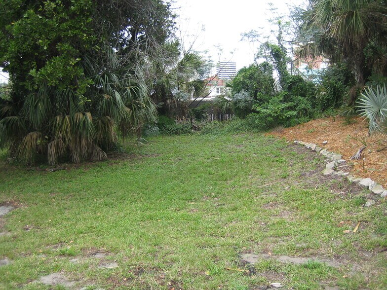 Building Photo - 421 Seaview Ave