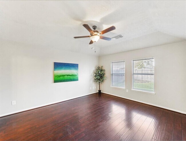 Building Photo - 25110 Hazel Ranch Dr