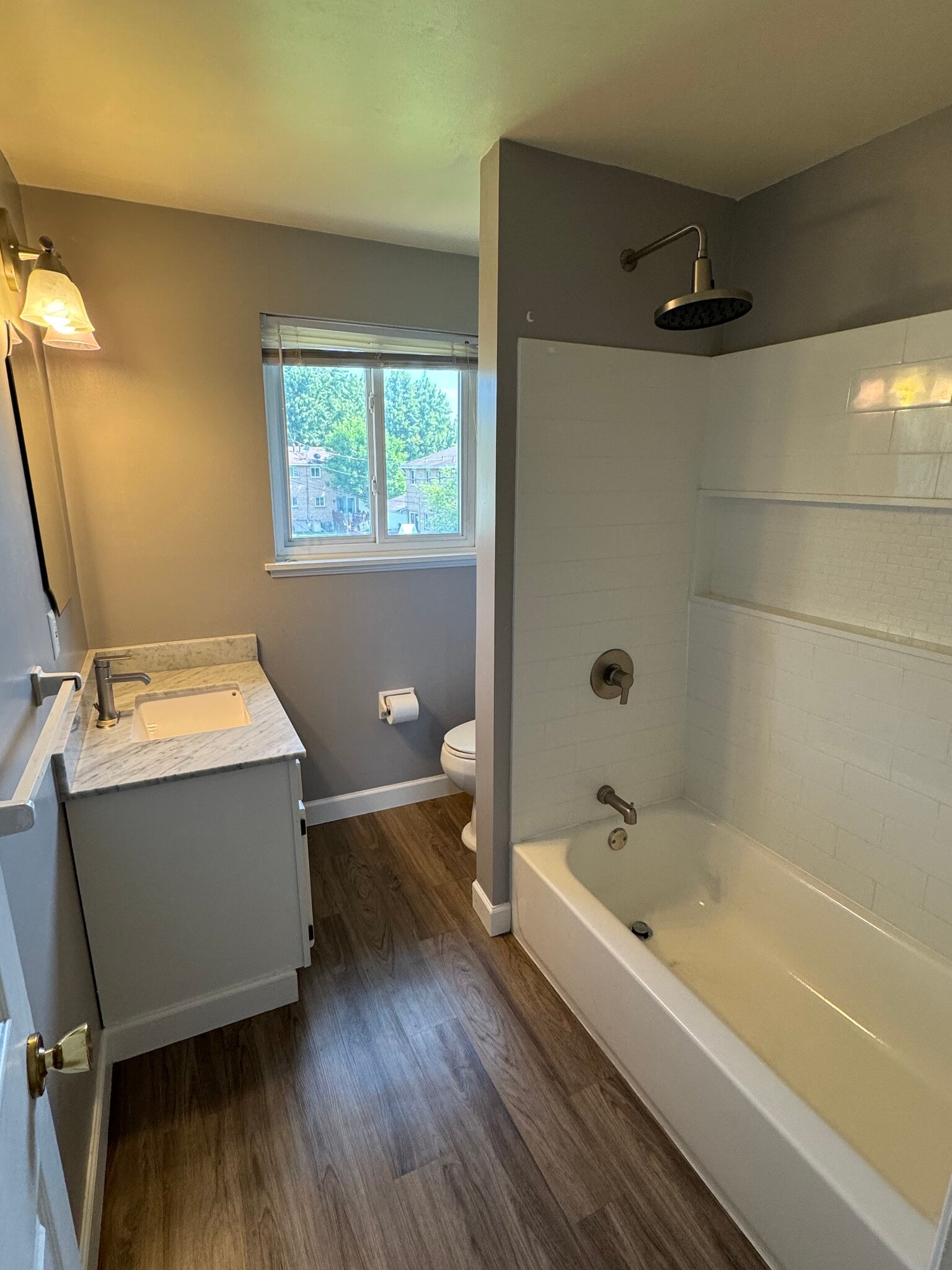 Building Photo - 318 Fox Run