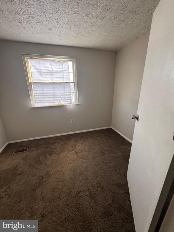 Building Photo - 1404 Elm Grove Cir