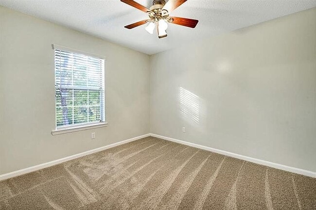 Building Photo - 45 Pointer Ct