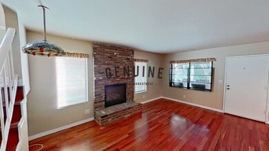Building Photo - 2 Story 3Bd 2Ba Townhouse