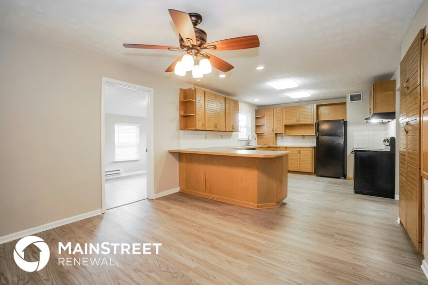 Building Photo - 174 Lincolnshire Rd