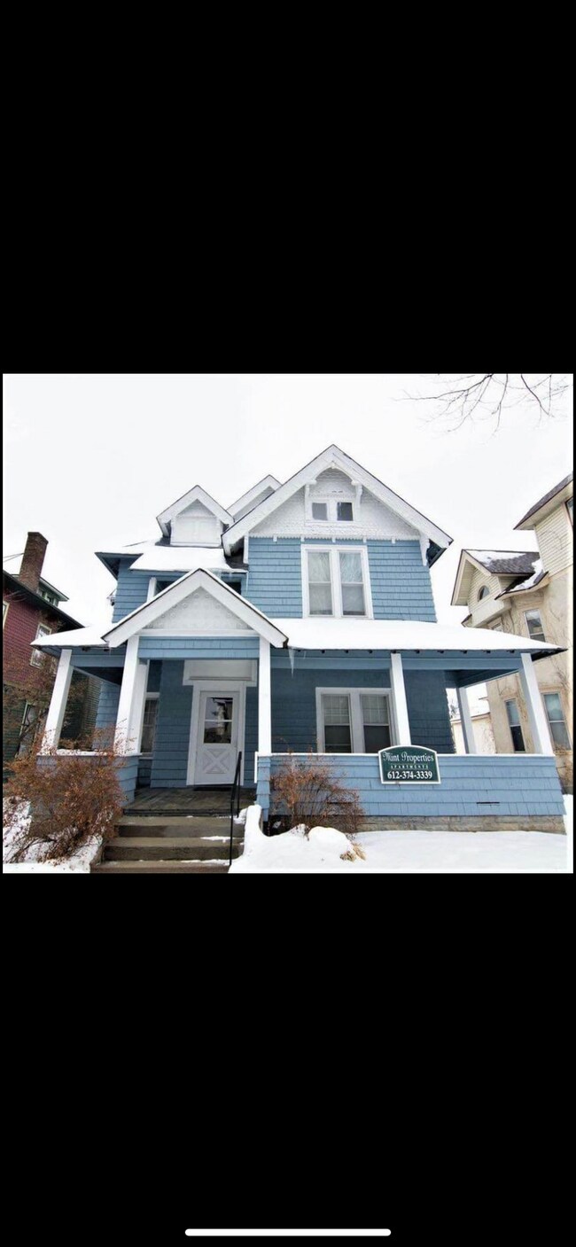 Primary Photo - 2011 2nd Ave S