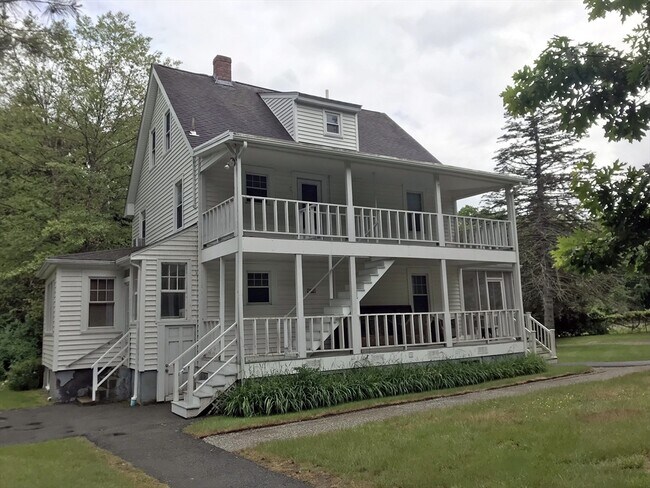 Building Photo - 393 West St