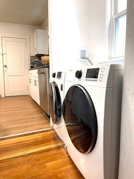 Building Photo - 8 Endicott Ave