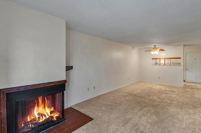Building Photo - Cozy 2-Bedroom Condo Near CMU & St. Mary’s...