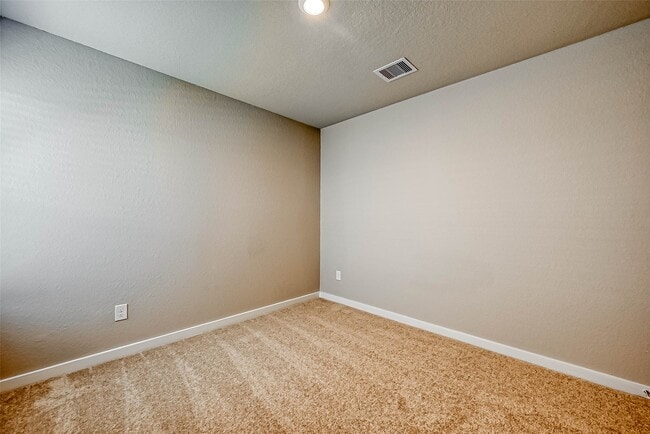 Building Photo - 2611 Westward Hl Dr