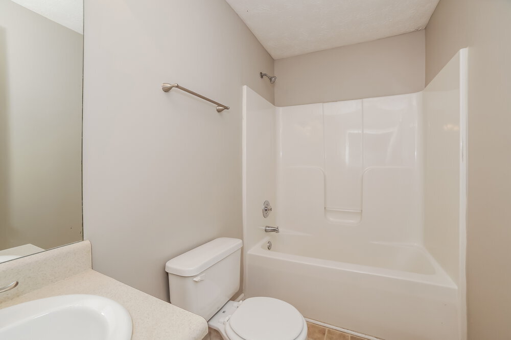 Building Photo - 124 S Winds Dr