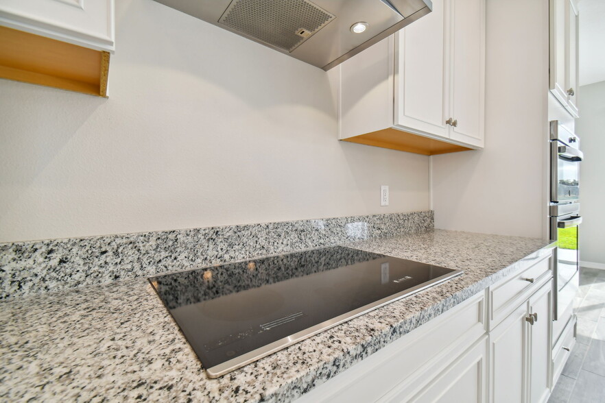 Building Photo - 38190 Shale Stone Ct