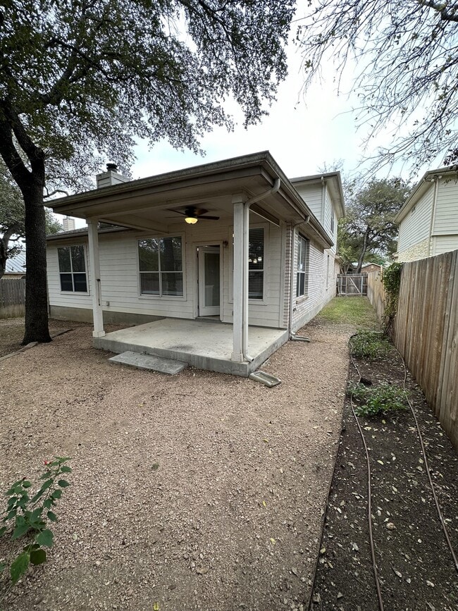 Building Photo - 2616 Gallant Fox Dr