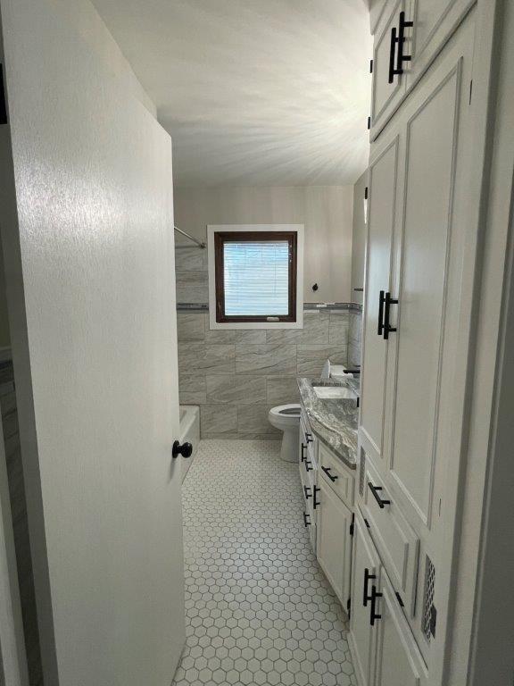 Building Photo - 605 Kentshire Cir