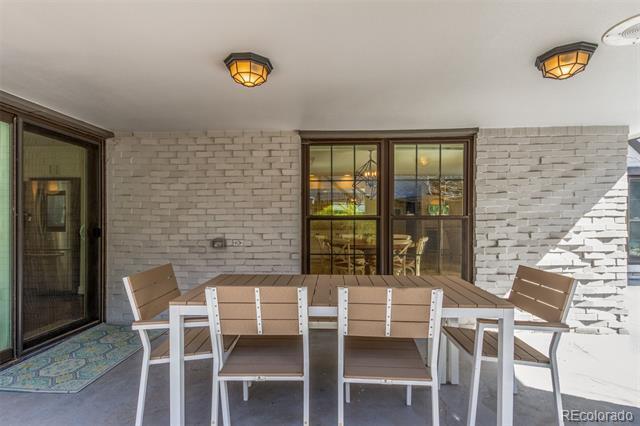 Building Photo - 3577 S Hillcrest Dr