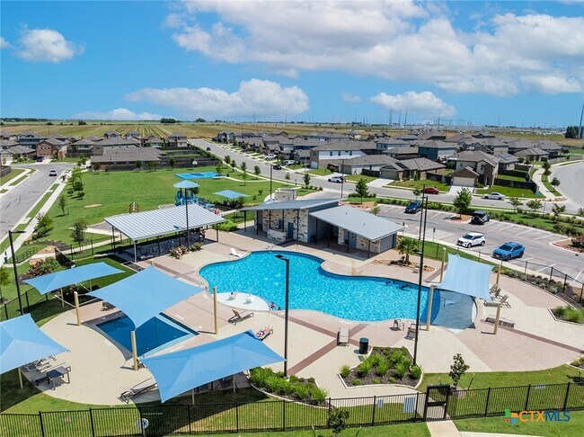 Building Photo - 305 Arnage Dr