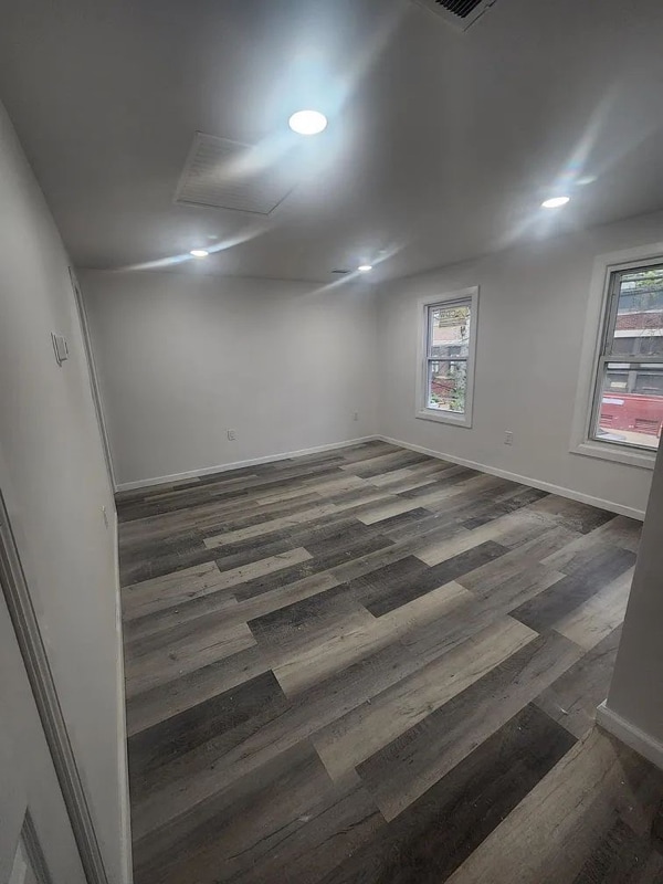 Building Photo - 1346 Robbins Rd