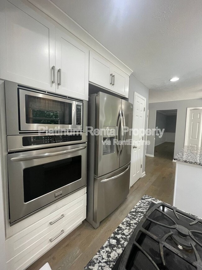 Building Photo - 3757 Peachtree Corners Cir