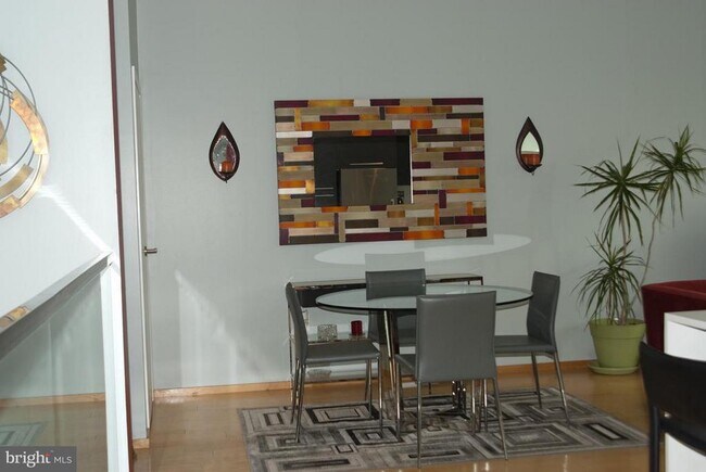 Building Photo - 2250 11th St NW