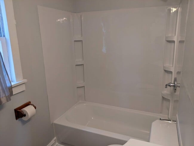 Building Photo - 2525 Parke St