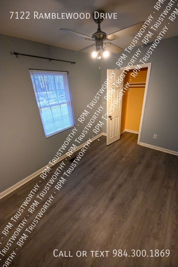 Building Photo - 7122 Ramblewood Dr